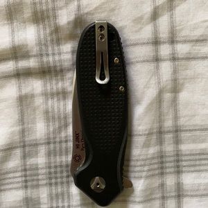 CRKT HI JINK ( Ken Onion) Knife. Assisted opening.
